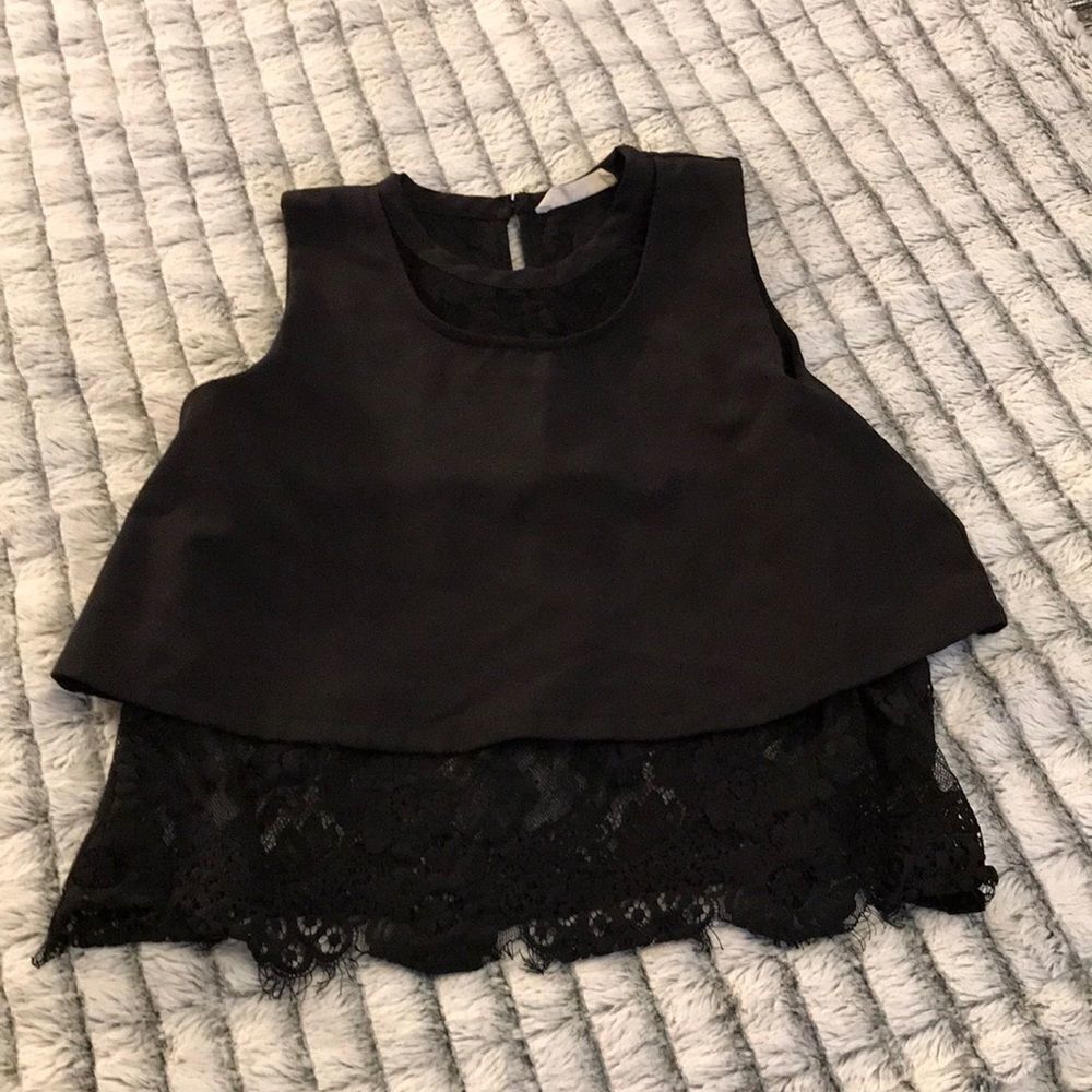 Cute black crop